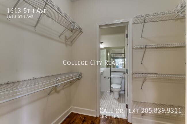 Building Photo - 1613 5th Ave