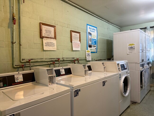 Building Photo - 316 White Horse Pike