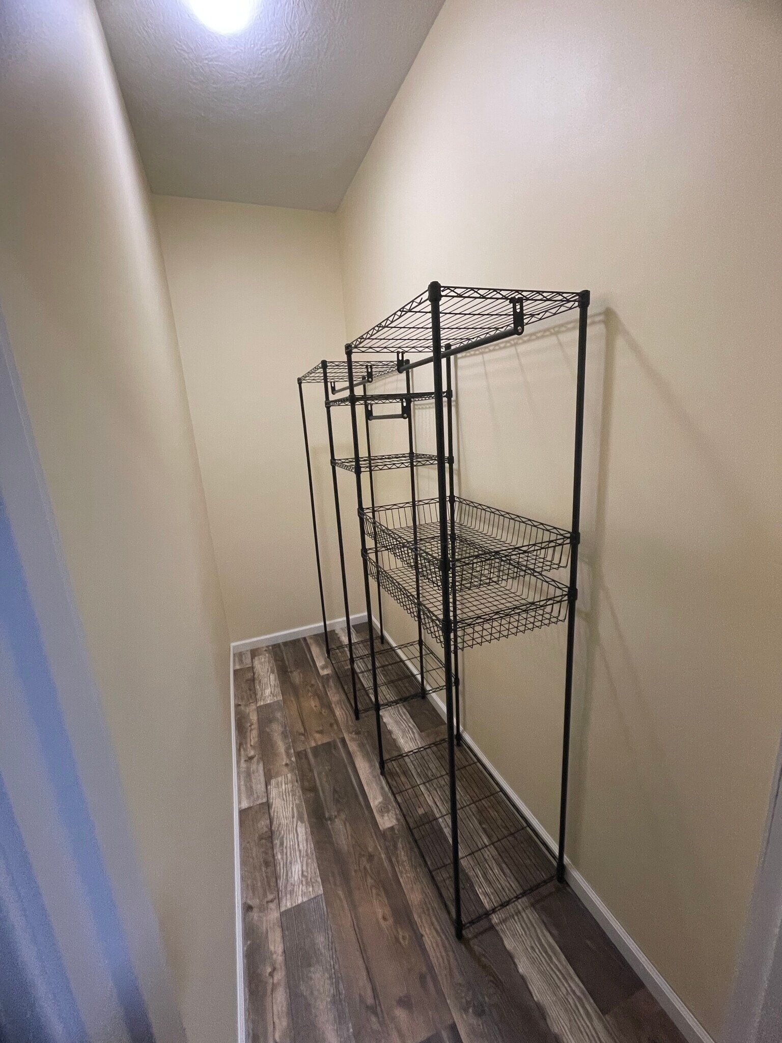 Building Photo - 1909 Greenbush St