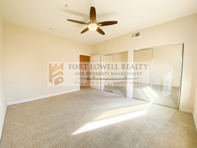 Building Photo - Two bedrooms, 2 Bathrooms 1,288 Sq. Ft. Plus 2 Car Garage in Phoenix AZ 85004