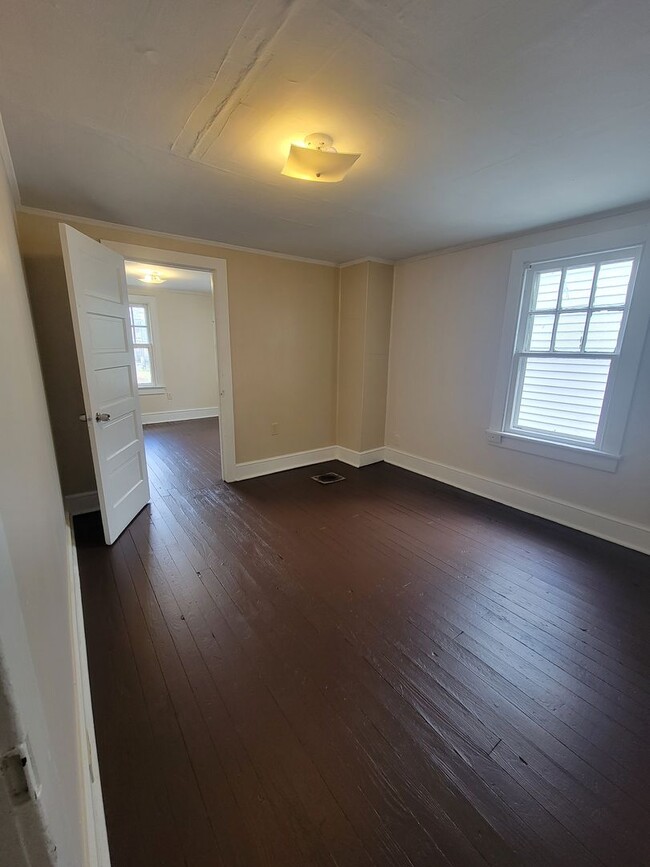 Building Photo - 362 Tolbert Ave