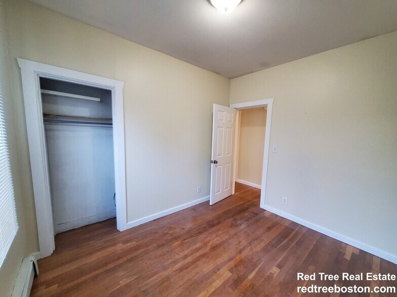 Building Photo - 71 Winchester St