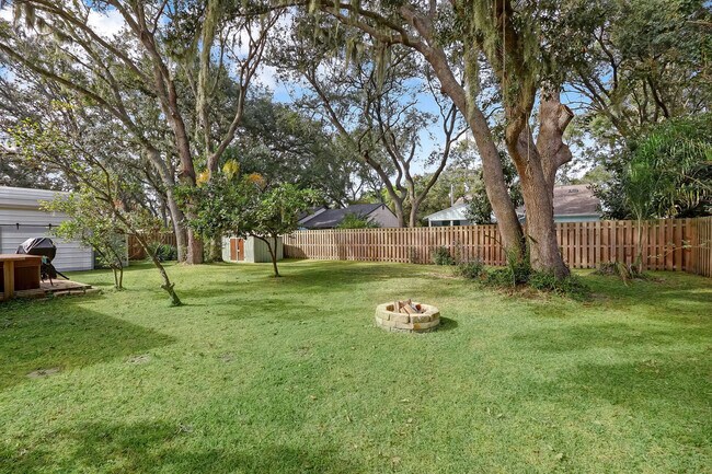 Building Photo - 2113 Talbot Ct