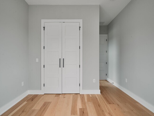 Building Photo - 412 Kemp St