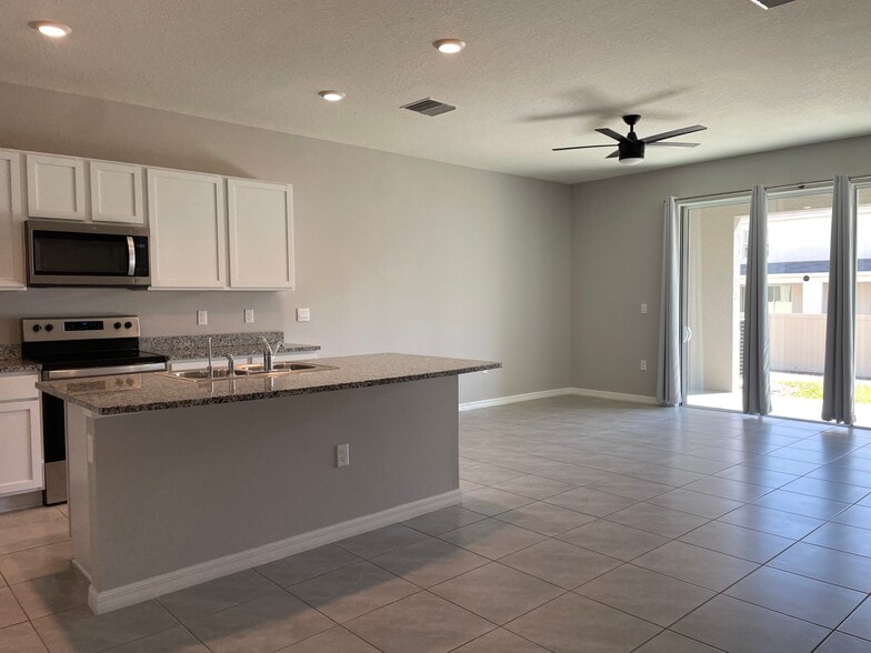 Kitchen/Living Room - 3525 Marigold Patch Ct