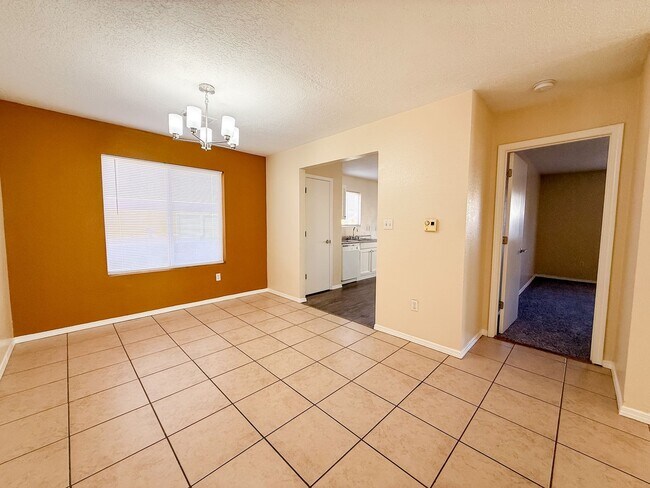 Building Photo - Mirabella Home!