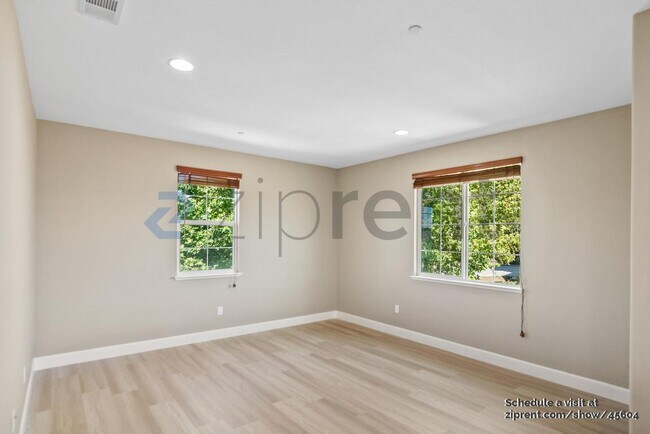 Building Photo - 3356 Cydonia Court