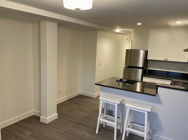 Building Photo - 7514 27th Ave NE