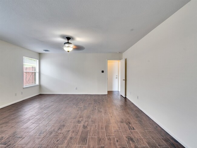 Building Photo - 10814 Bradford Way Dr
