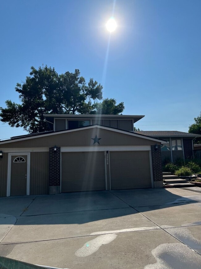 Building Photo - REDUCED PRICE! Beautiful 4bd 3bth Home Move In Ready!