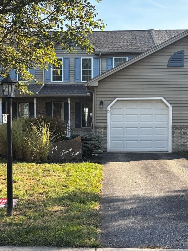 Building Photo - 15 Lenox Ct