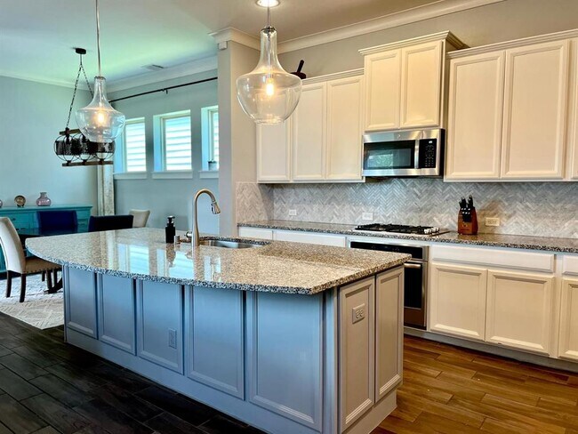 Building Photo - 18106 Moonlit River Dr