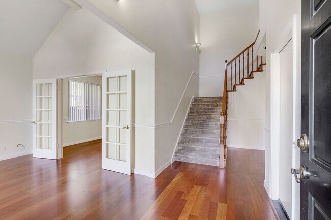 Building Photo - South Davis Home in quiet Cul-de-sac