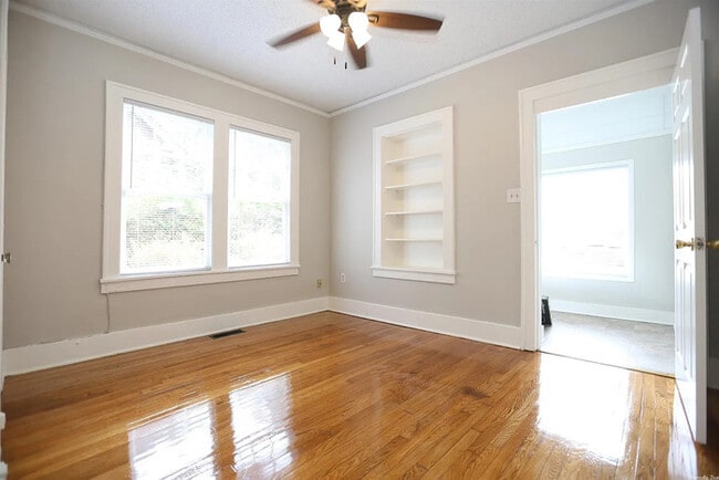 Building Photo - 3430 N Cypress St