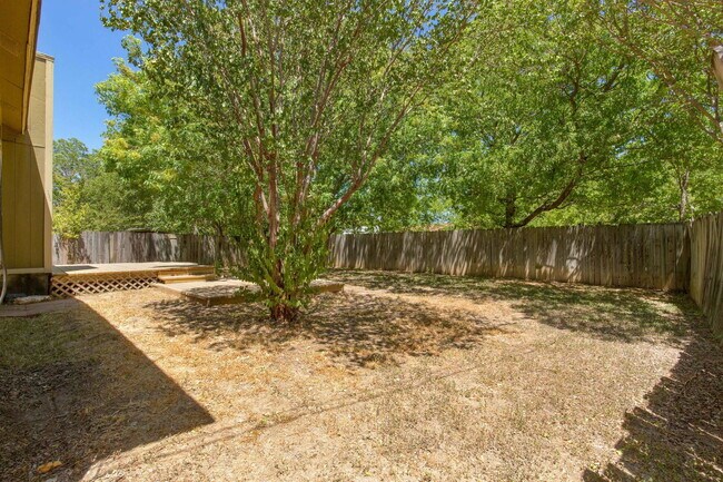 Building Photo - 504 Purple Sage Dr