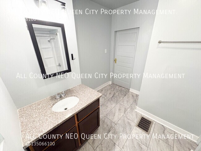 Building Photo - 115 Livingston Ave