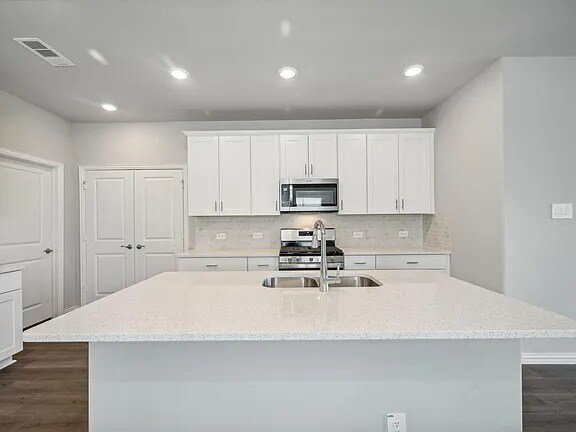 Building Photo - 518 Willet Dr