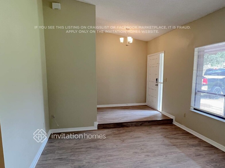 Building Photo - 128 Trafalgar Pl