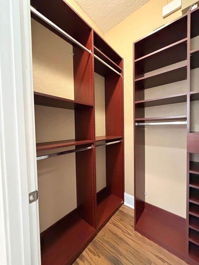 Building Photo - Luxury Windermere Home | 5 Bed 4.5 Bath La...