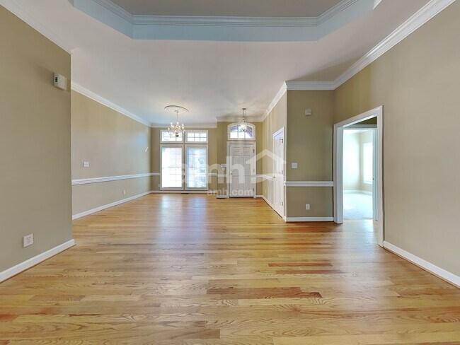 Building Photo - 4700 Greenfield Way Dr