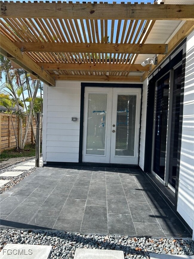 Building Photo - 3835 Arlington St