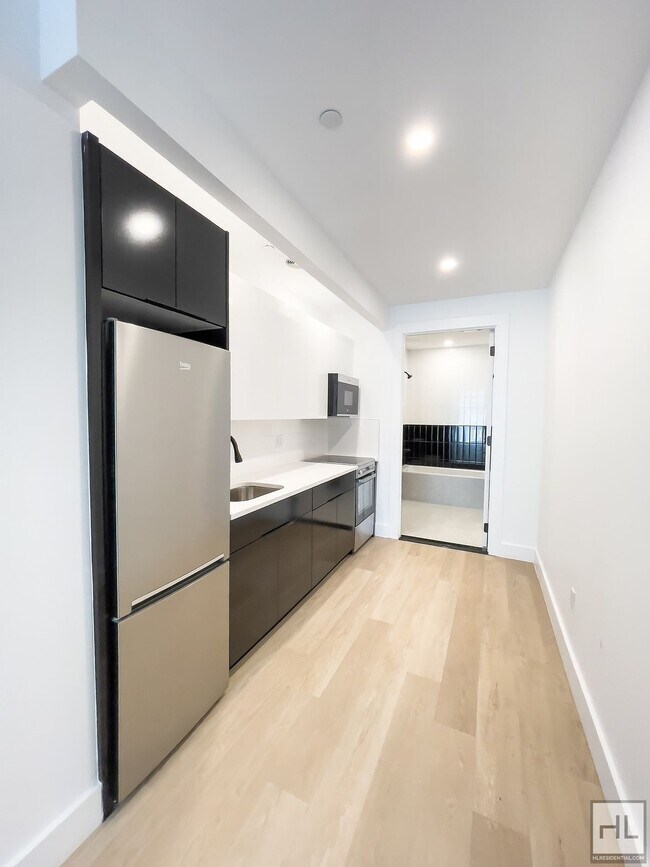 Building Photo - President Street / Crown Heights / Spaciou...