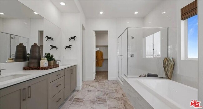 Building Photo - 26666 Beartown Ln