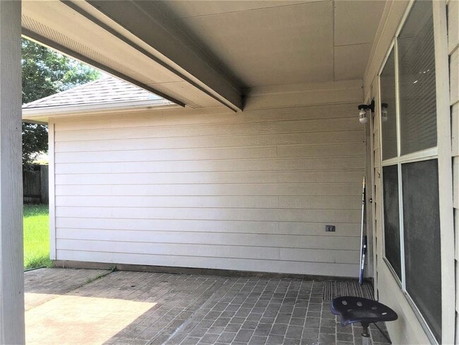 Building Photo - 6535 Silky Moss Dr