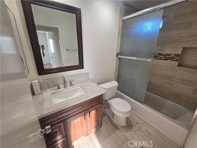 Building Photo - 948 Denver Dr