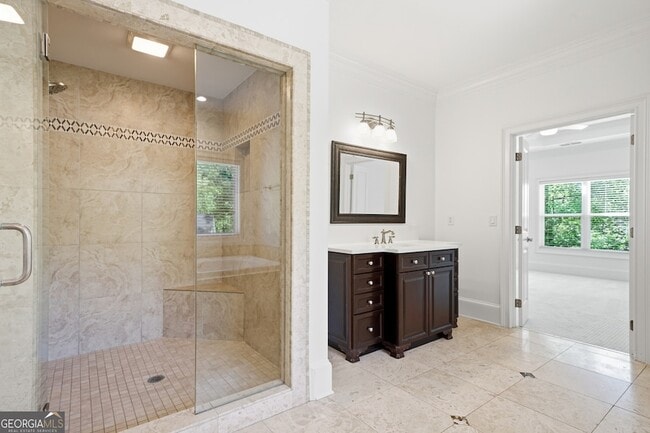 Building Photo - 6740 Castleton Dr NW