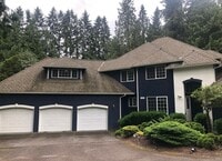 Building Photo - 4 Bedroom 3 Bath Spacious Home in Bellevue