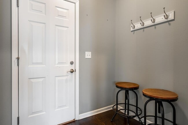 Building Photo - 1741 Timber Creek Rd NE