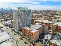 Building Photo - 2424 N.Clark