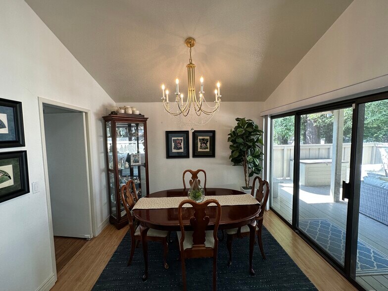 Dining room - 125 Alta Mesa Ct
