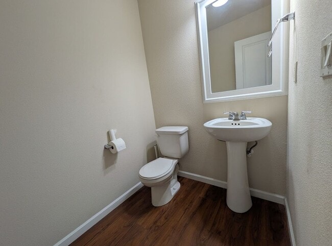 Building Photo - North Albany 4 bedroom single family house