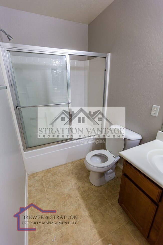 Building Photo - 21731 W Pima St