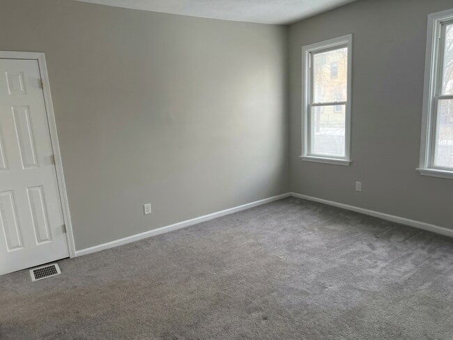 Building Photo - 3449 Erin Ave