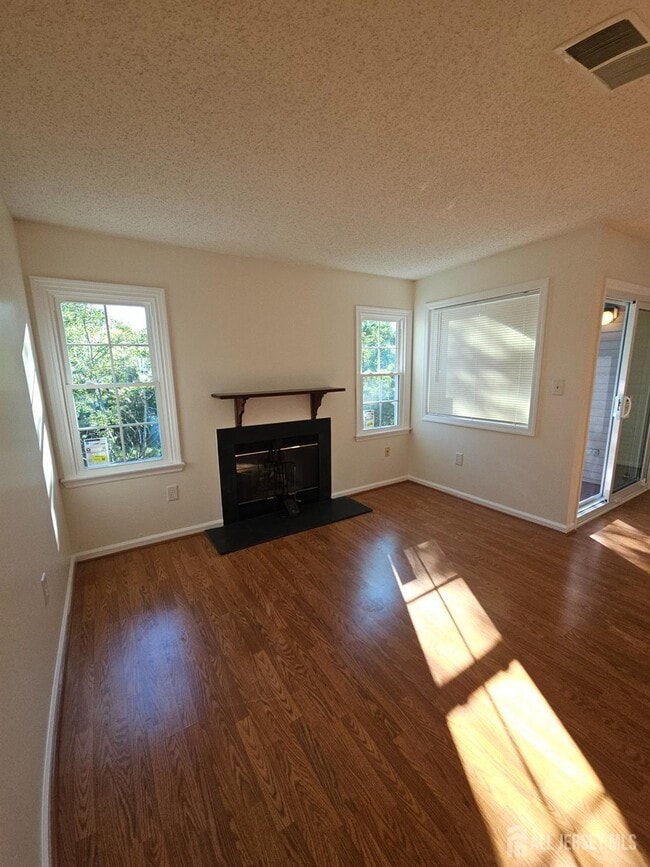Building Photo - 1226 Edpas Rd