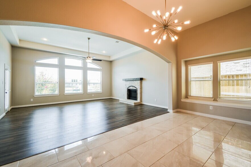 Building Photo - 3942 Catania Bay Ct