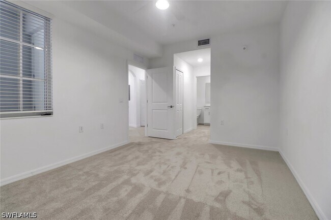 Building Photo - 5749 Double Eagle Cir