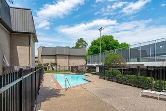 Building Photo - 8419 Hearth Dr