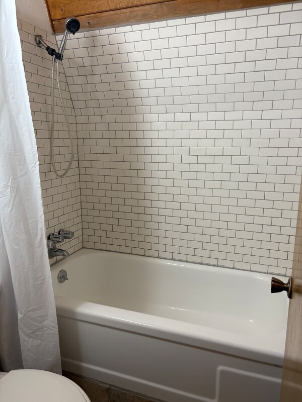 Building Photo - 16601 Aleutian Dr