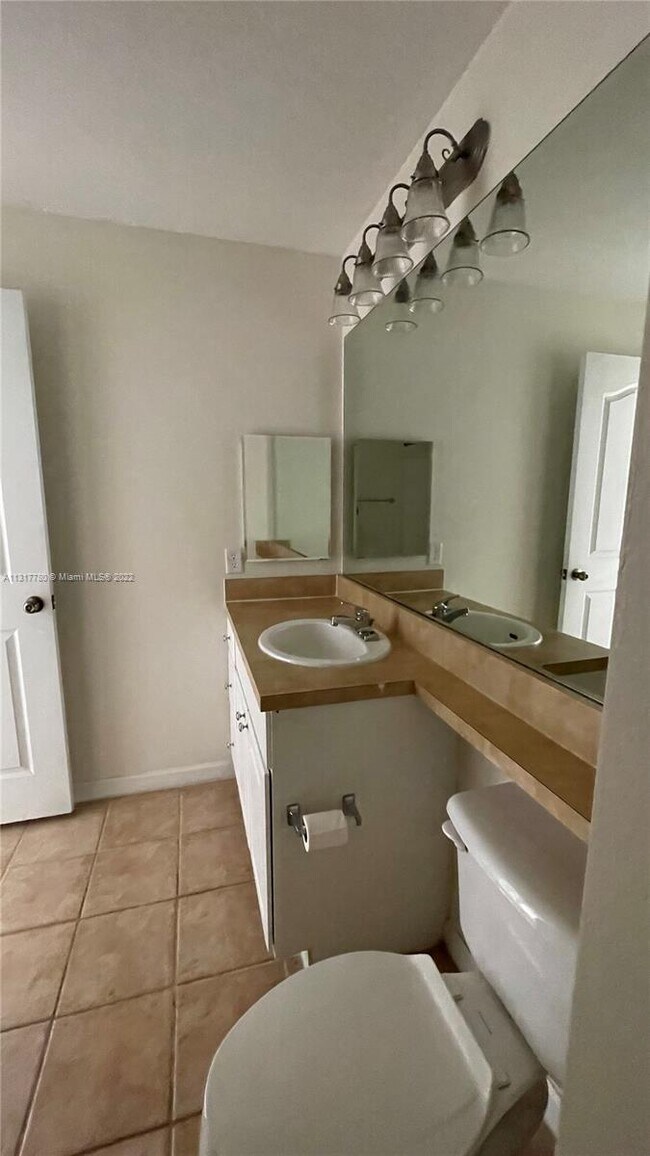 Building Photo - 9887 Baywinds Blvd