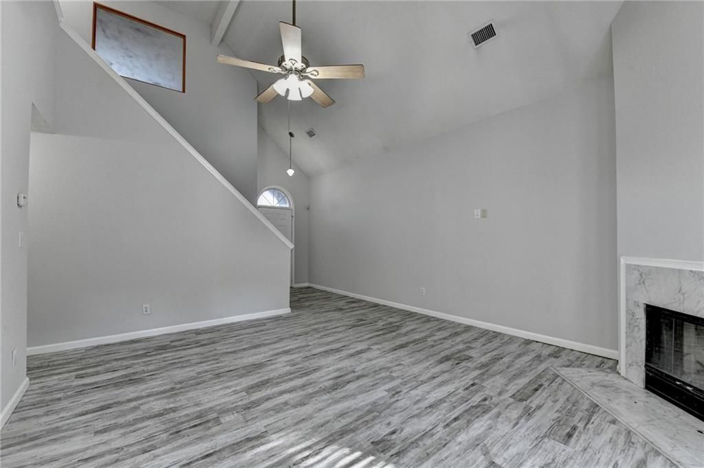 Building Photo - 1112 Ashbury Dr