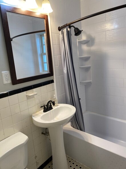 Renovated Bathroom - 1706 W Abingdon Dr