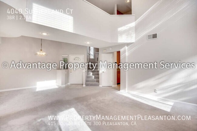 Building Photo - 4040 Sutherland Ct