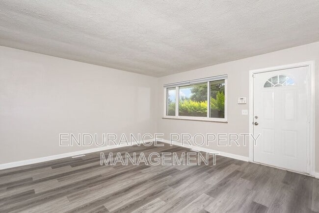Building Photo - 455 Rockford Dr