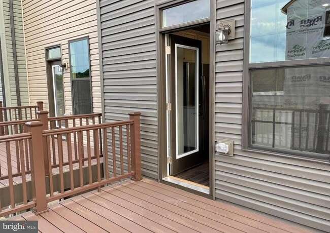 Building Photo - 1113 Rampart Dr