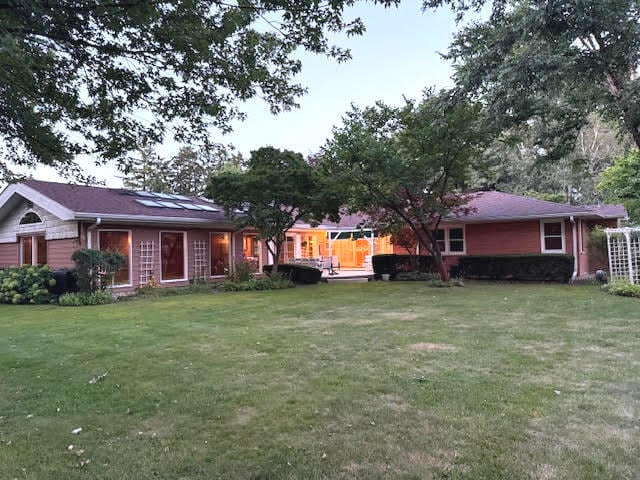 Building Photo - 810 S Edgewood Ln