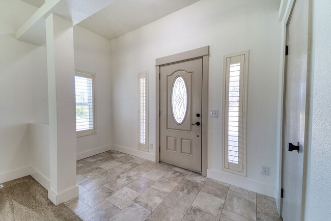 Building Photo - Escape to the Country – Beautiful 3 Bed, 2...